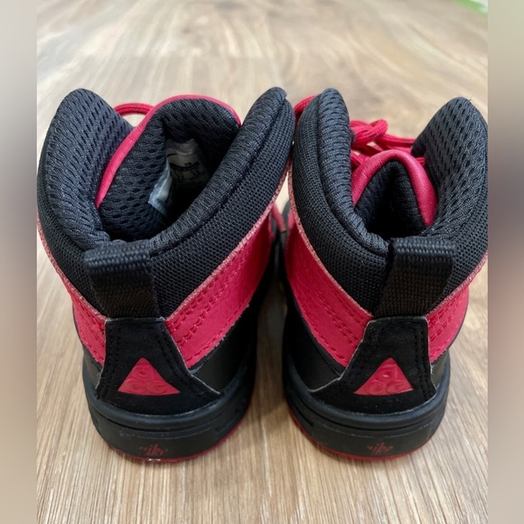Nike ACG Woodside Red Toddler High Distance Lace Up Boots Sz 6C EUC - Picture 7 of 7